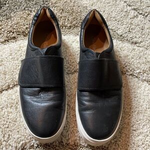 Calvin Klein Jaiden Platform Sneakers in black